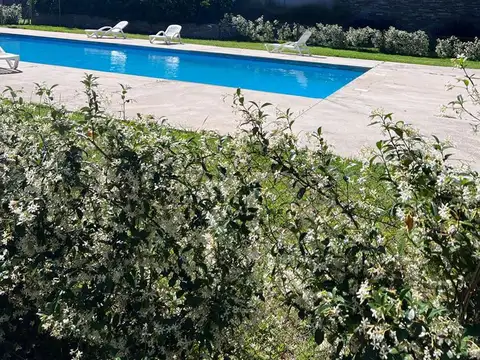 Departamento en venta 3 ambientes con jardin y parrilla en Las Liebres Barrio Cerrado