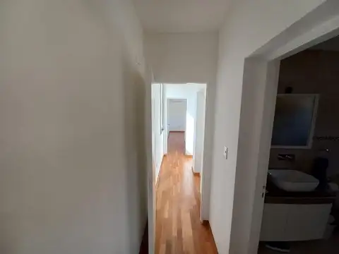 Casa 6 ambientes con 3 baños