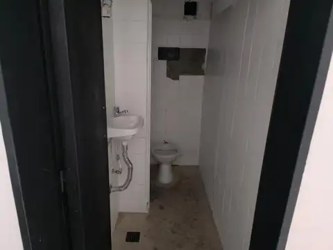 Local sobre Av. Maipú en Vicente López – Excelente Ubicación