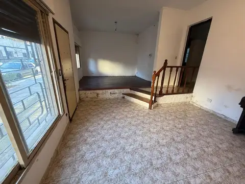 Depto Tipo Casa en Venta de 4 dormitorios