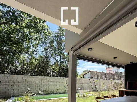 Casa en Venta en Barrio Parque Leloir, USD 309.900