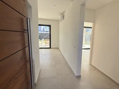 Casa en Venta en Springpark, USD 245.000