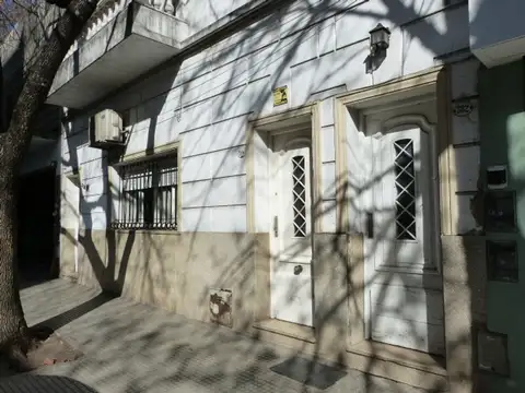 VENTA AMPLIO PH 4 AMB., SIN EXP. C/TERRAZA, FLORES