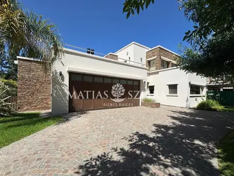 CASA EN VENTA EN TERRAVISTA