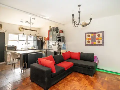 Casa en Terreno Propio Jardin y Quincho.
