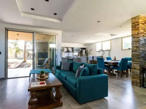 Casa en Venta en Lisandro Olmos Etcheverry, USD 200.000