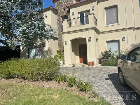 Casa en Alquiler Temporal de 4 dormitorios