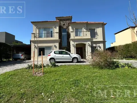 Casa en Alquiler de Verano  al RIO en el Barrio San Marco, Villanueva