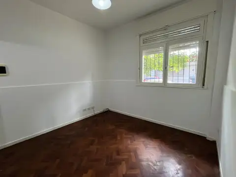 Depto Tipo Casa en Venta 64 años