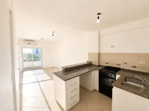 Impecable semipiso 2 ambientes con 2 balcones Lanus