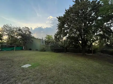 Terreno en Venta 10  mts Fondo