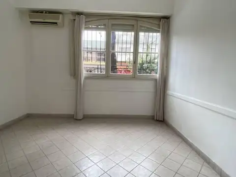 Departamento en Alquiler en Parque Centenario, $ 750.000