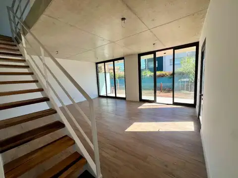 Venta Dúplex PB 3 con galería y jardín. Terrazas de Santa María. Villanueva