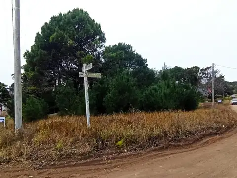 Terreno en Venta 27  mts Frente