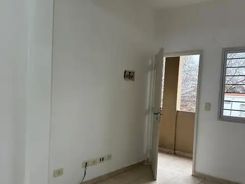 Departamento en Alquiler en José Clemente Paz, $ 600.000