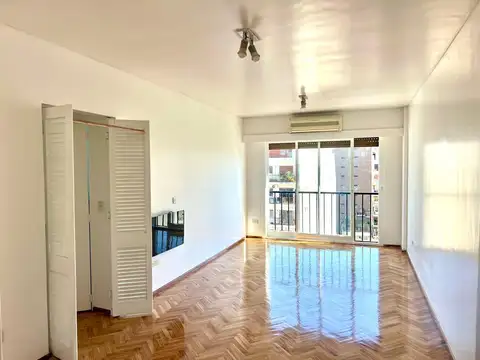 ALQUILER - 4 AMBIENTES C/BALCÓN - DEPENDENCIA - LUMINOSO - VILLA CRESPO