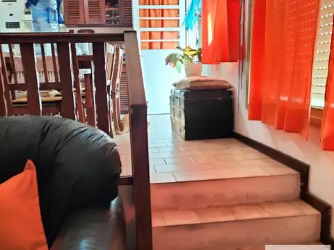 Casa 7 ambientes con 3 baños