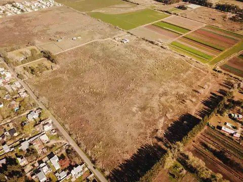 FRACCIÓN EN VENTA EN PARQUE SICARDI 5 HECTÁREAS