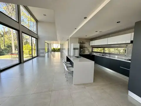 casa 4 habitaciones - puerto paraiso - general lagos- venta/permuta