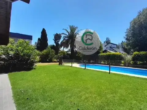 Casa 5 ambientes con 3 baños