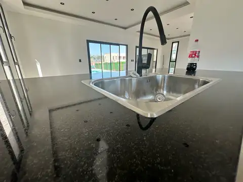 Casa en Alquiler de 3 dormitorios