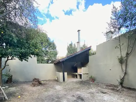 Gobernador Emilio Castro 200