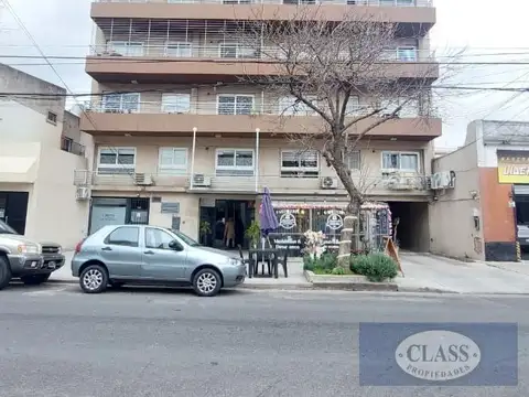 DEPARTAMENTO 3 AMBIENTES CON BALCÓN, COCHERA CUBIERTA, SUM Y PARRILLA, EN  ALQUILER EN MATADEROS.