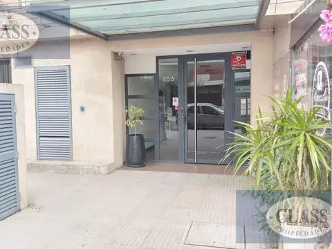 Avenida Escalada 800, Piso 5º