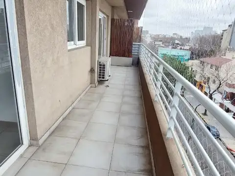 Departamento en Alquiler con 1 cocheras