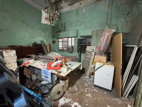 VENTA CASA A REFACCIONAR VILLA GRAL MITRE