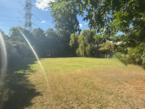Terreno en Venta 20  mts Frente