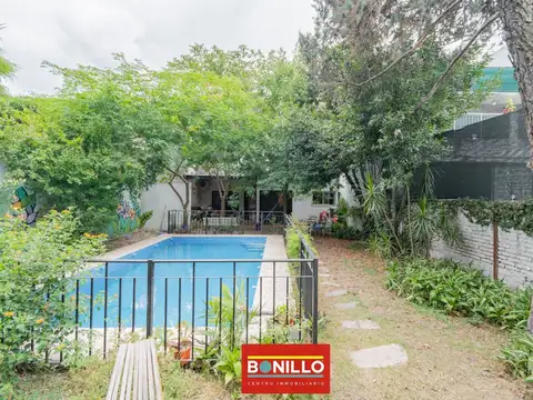 Depto Tipo Casa 3 ambientes con 2 baños