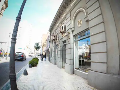Local en Alquiler en San Nicolás de los Arroyos, $ 4.800.000