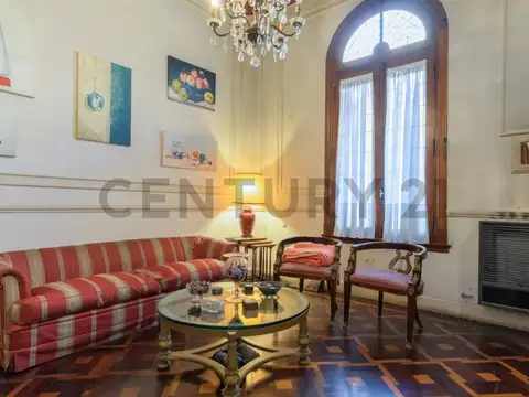 Casa 5 ambientes con 1 baño