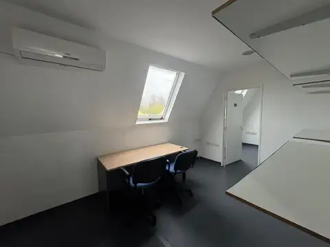 OFICINA-CONSULTORIO-DEPÓSITO EN VENTA