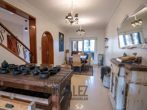 Casa en Venta con 1 cochera