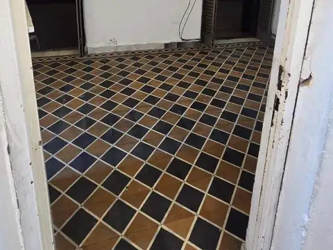 Depto Tipo Casa en Venta 50 años