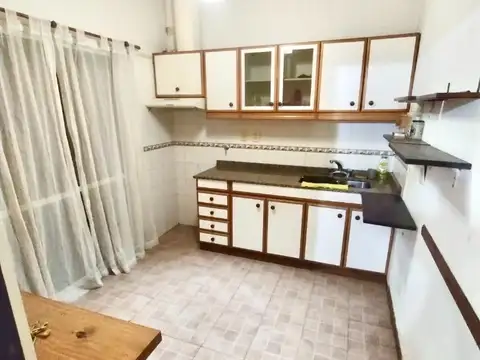 Depto Tipo Casa en Alquiler de 3 ambientes