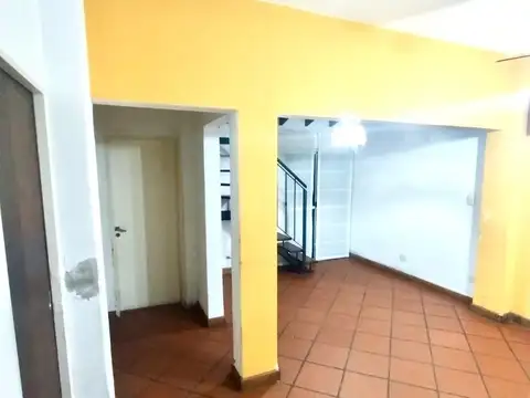 Depto Tipo Casa 3 ambientes con 1 baño