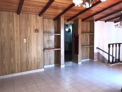 Alberti e/ Belgrano y Republica de Siria