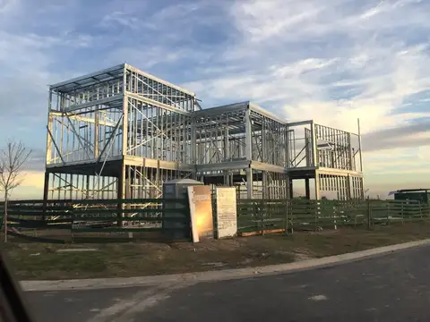 Se Vende Lote + Lancha + Lanza