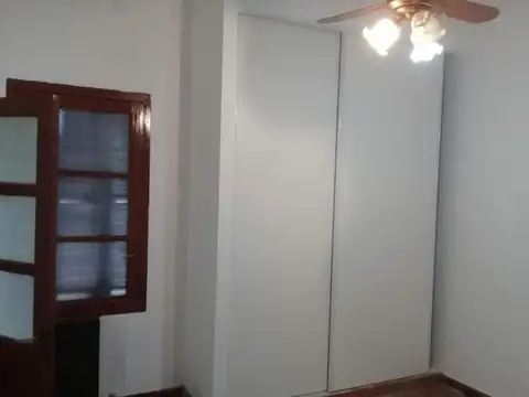Depto Tipo Casa en Venta en Ramos Mejía, USD 110.000