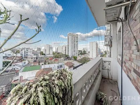 Avenida Rivadavia 8400