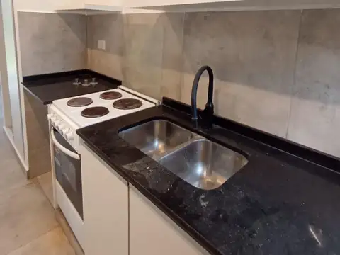 Depto Tipo Casa en Alquiler en Salta, $ 500.000
