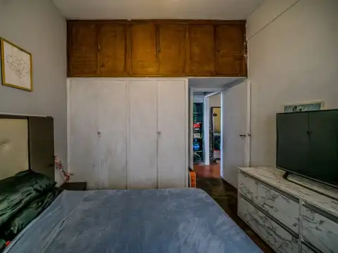 PH BELGRANO. 2 AMBIENTES . 1ER PISO POR ESCALERA.