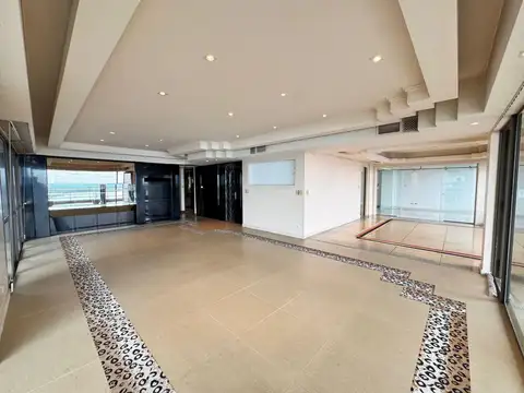 Departamento en Venta con 2 cocheras
