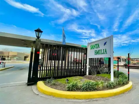 Pilar del Este Barrio Santa Emilia 100