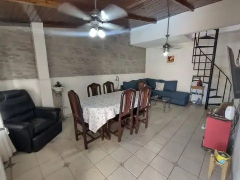 Depto Tipo Casa en Venta 19 años