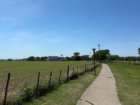 Terreno en Venta 30  mts Fondo