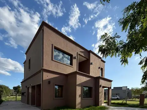 Casa  en Alquiler en Santo Tomas, Derqui, Pilar